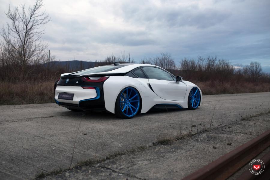  BMW i8 on Vossen Wheels (VPS-301) 2017 года  (фото 7 из 16)